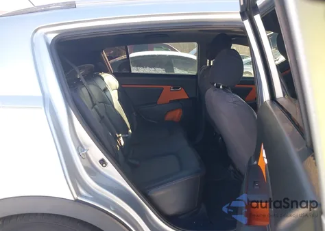 2011 Kia Sportage Ex z USA, uszkodzony, nr VIN KNDPCCA27B7031523